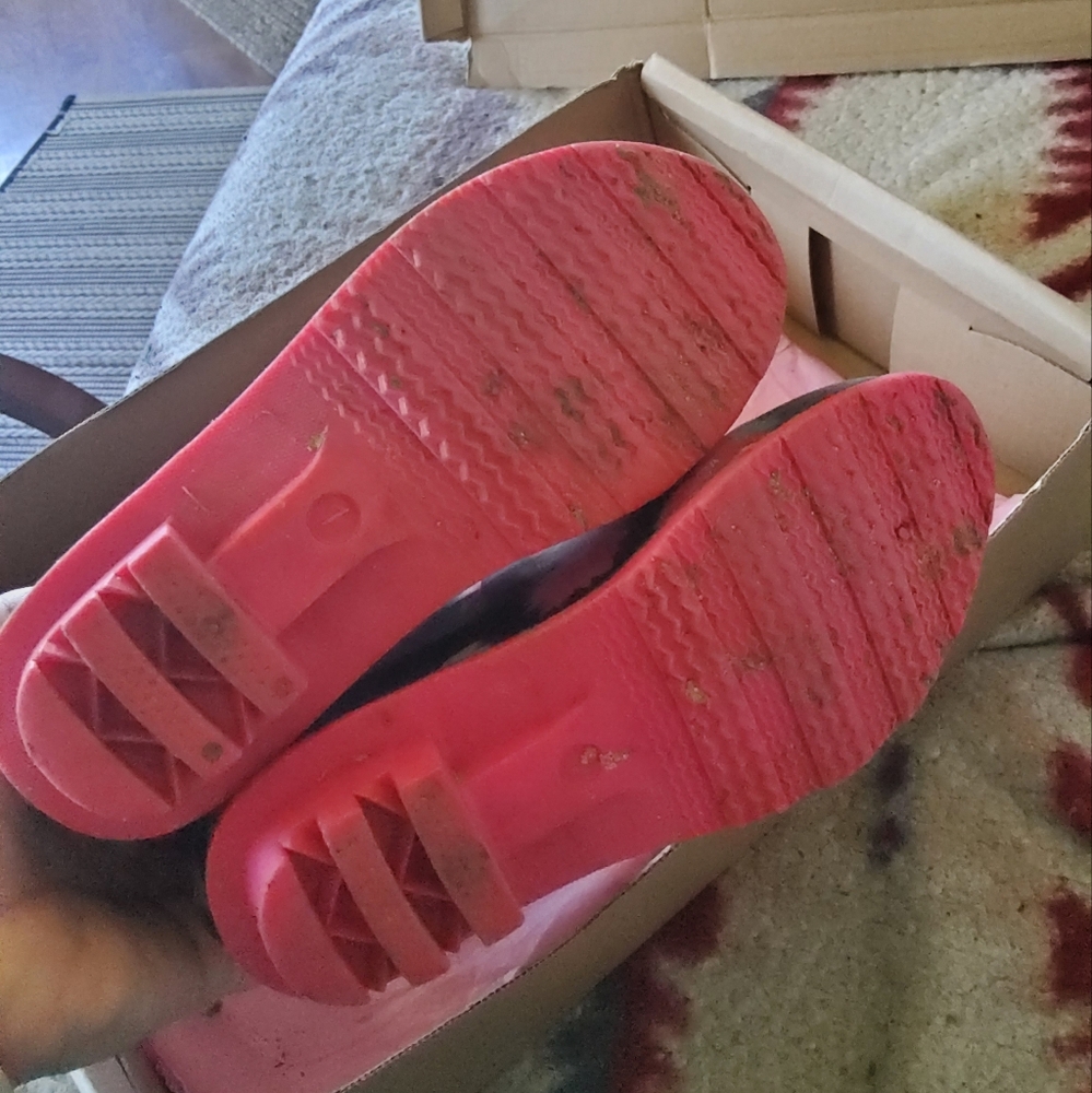 Rain boots - Picture 3 of 6